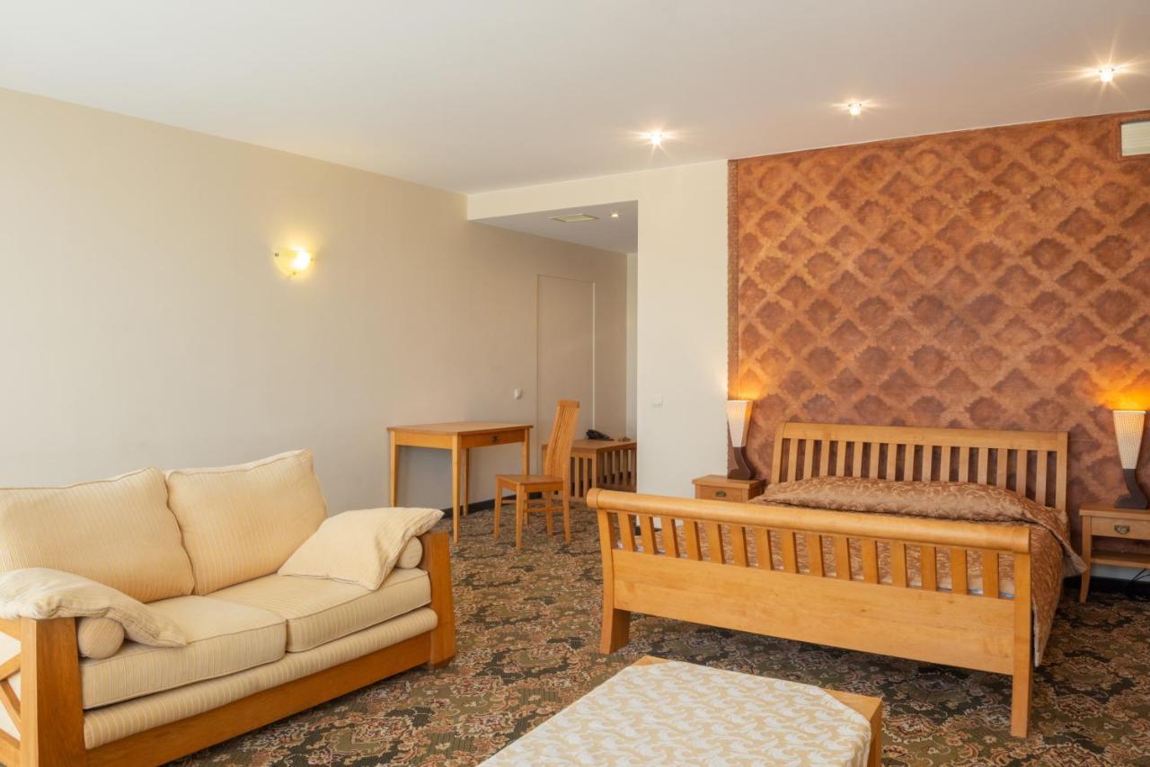 Villa Alicante & Spa Zujunai Exteriér fotografie